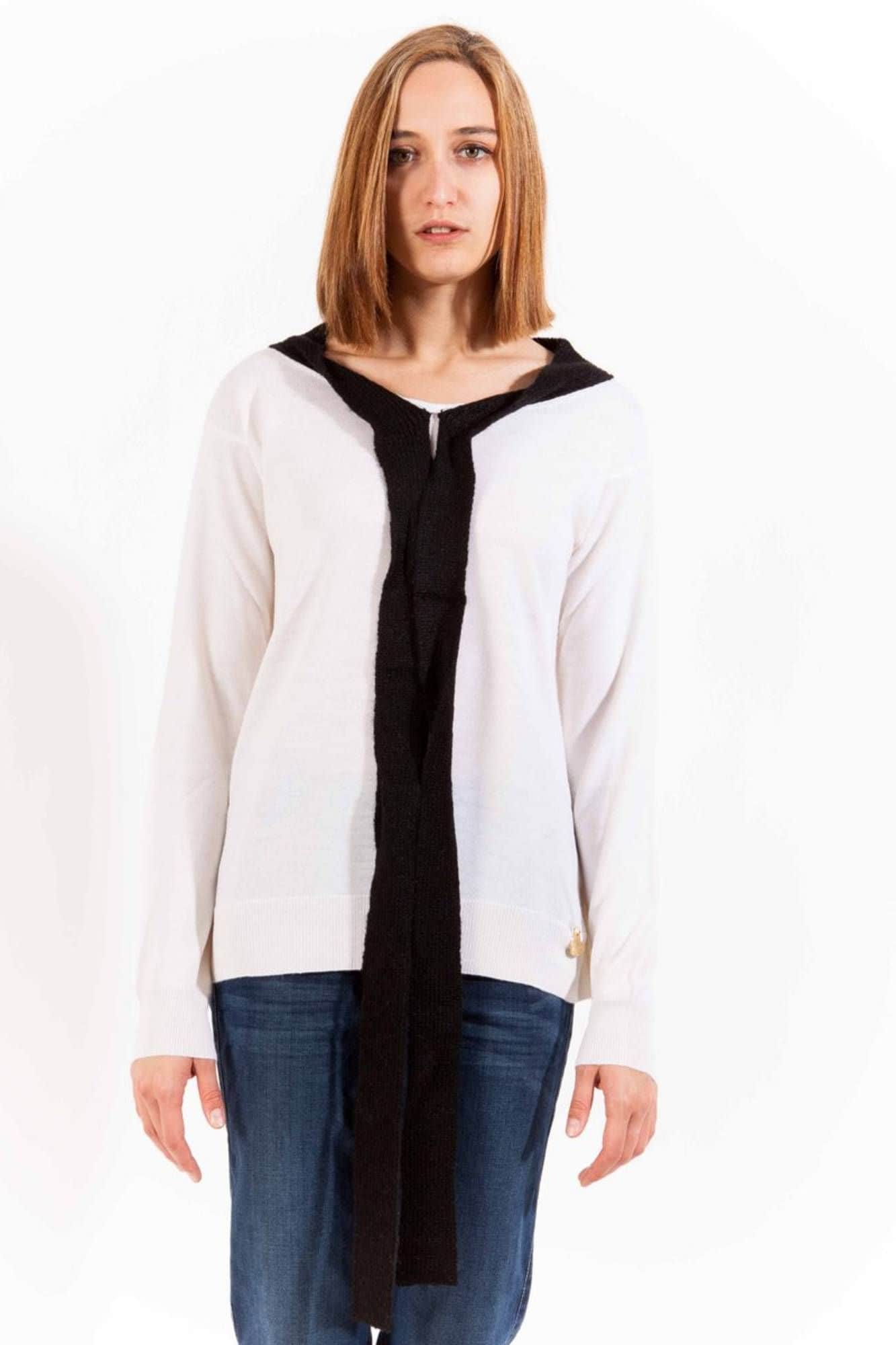 LOVE MOSCHINO WHITE WOMAN SWEATER