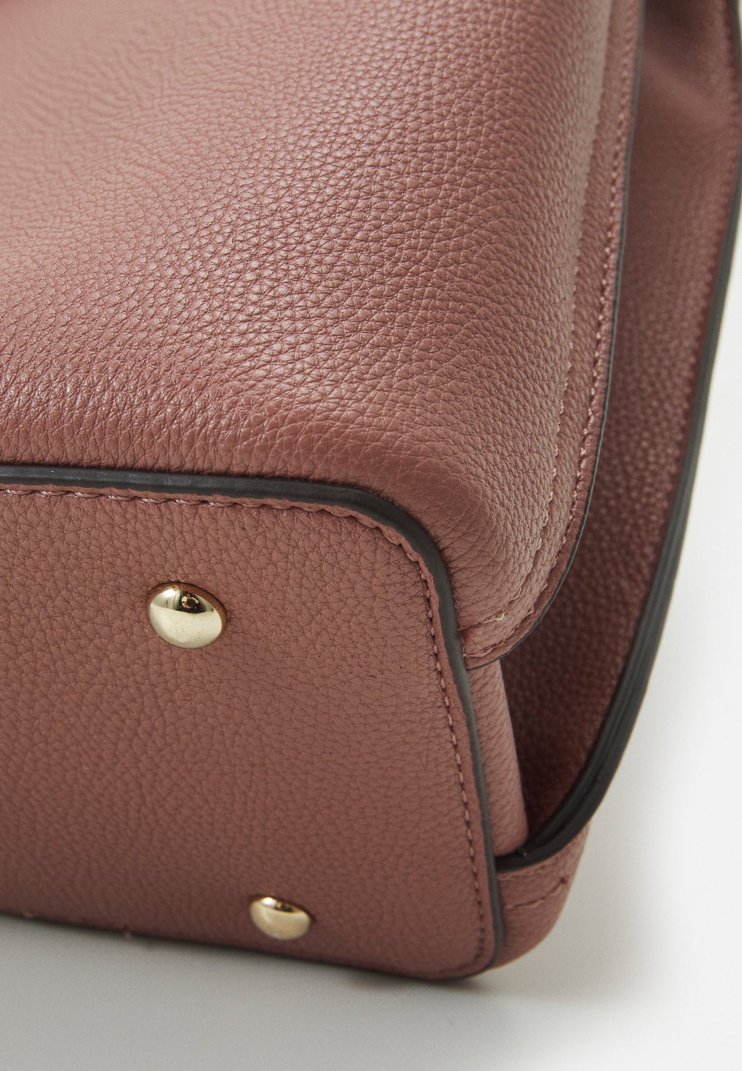 Guess Roze Shopper met Gouden Logo & Sleutelhanger