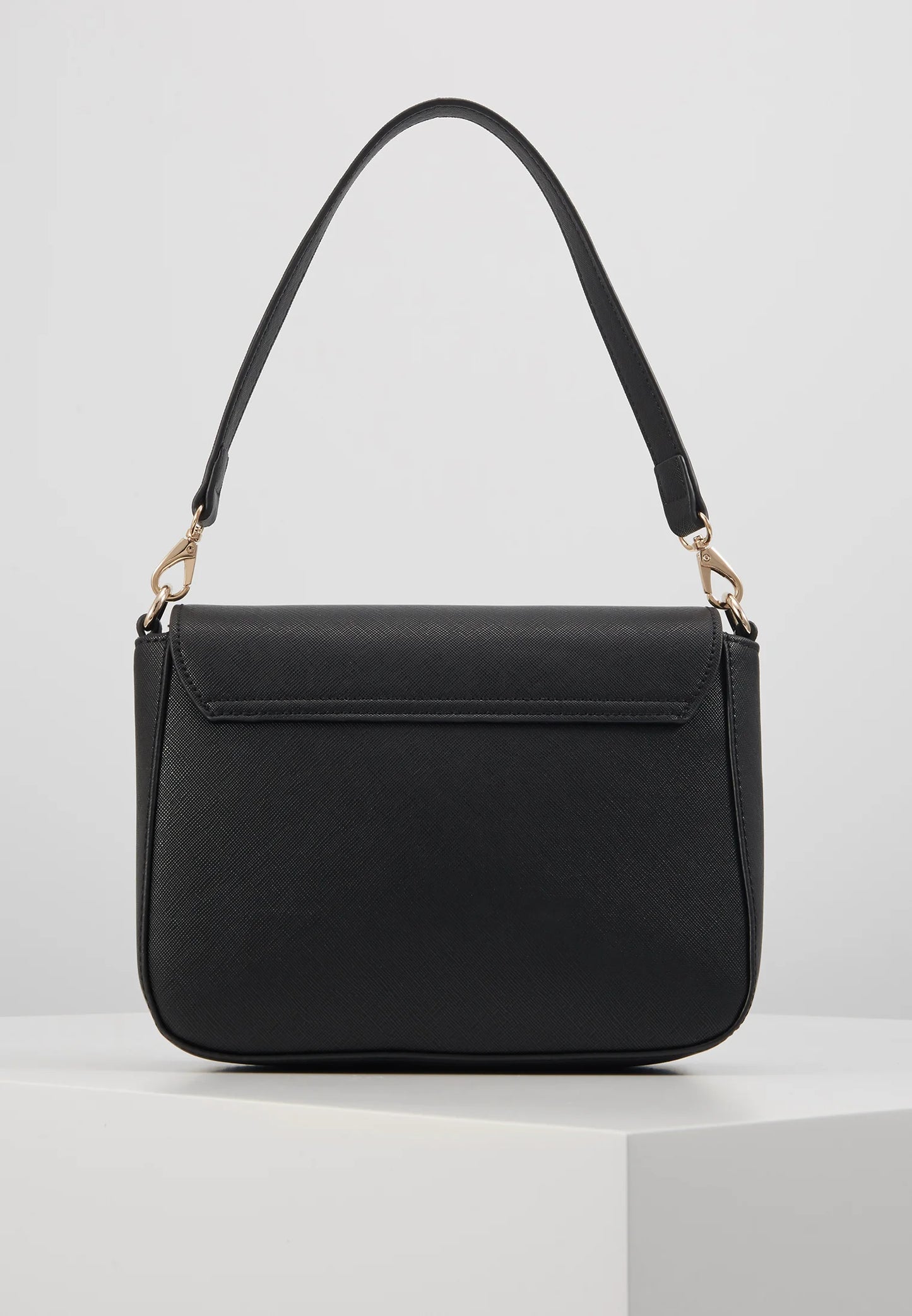 Valentino DIVINA Nero Handtas – Zwarte Schoudertas met Gouden V-Hanger